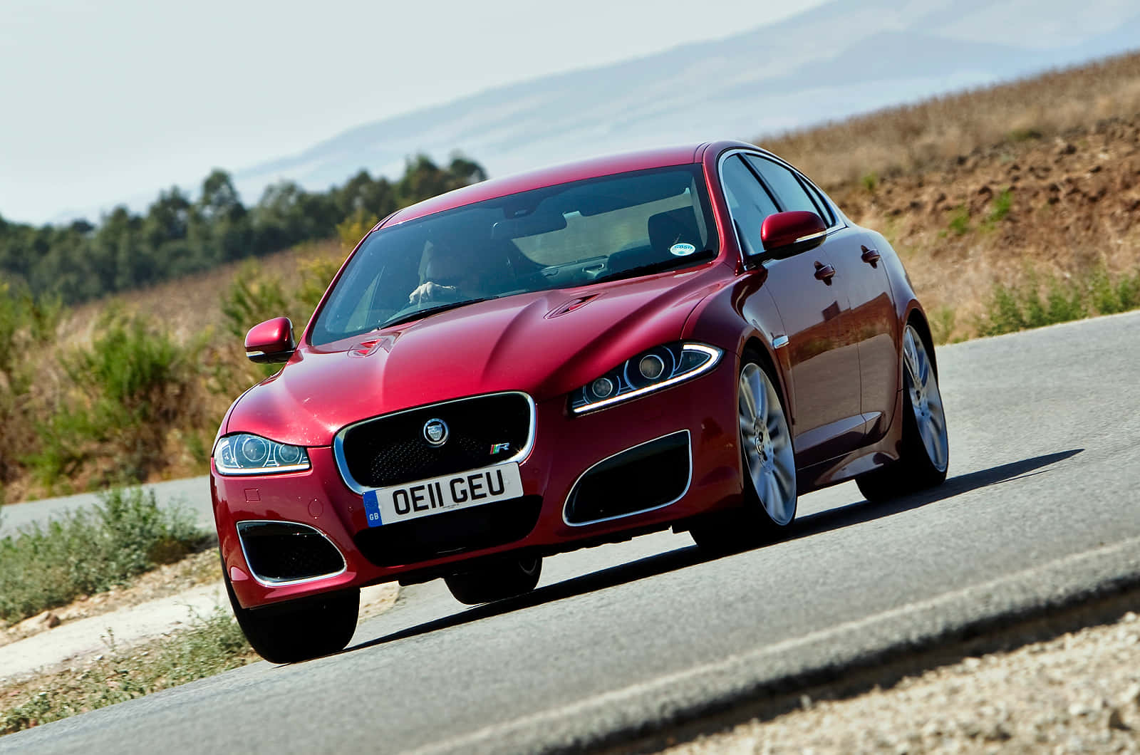 Jaguar Xfr - The Epitome Of Luxury And Performance Wallpaper