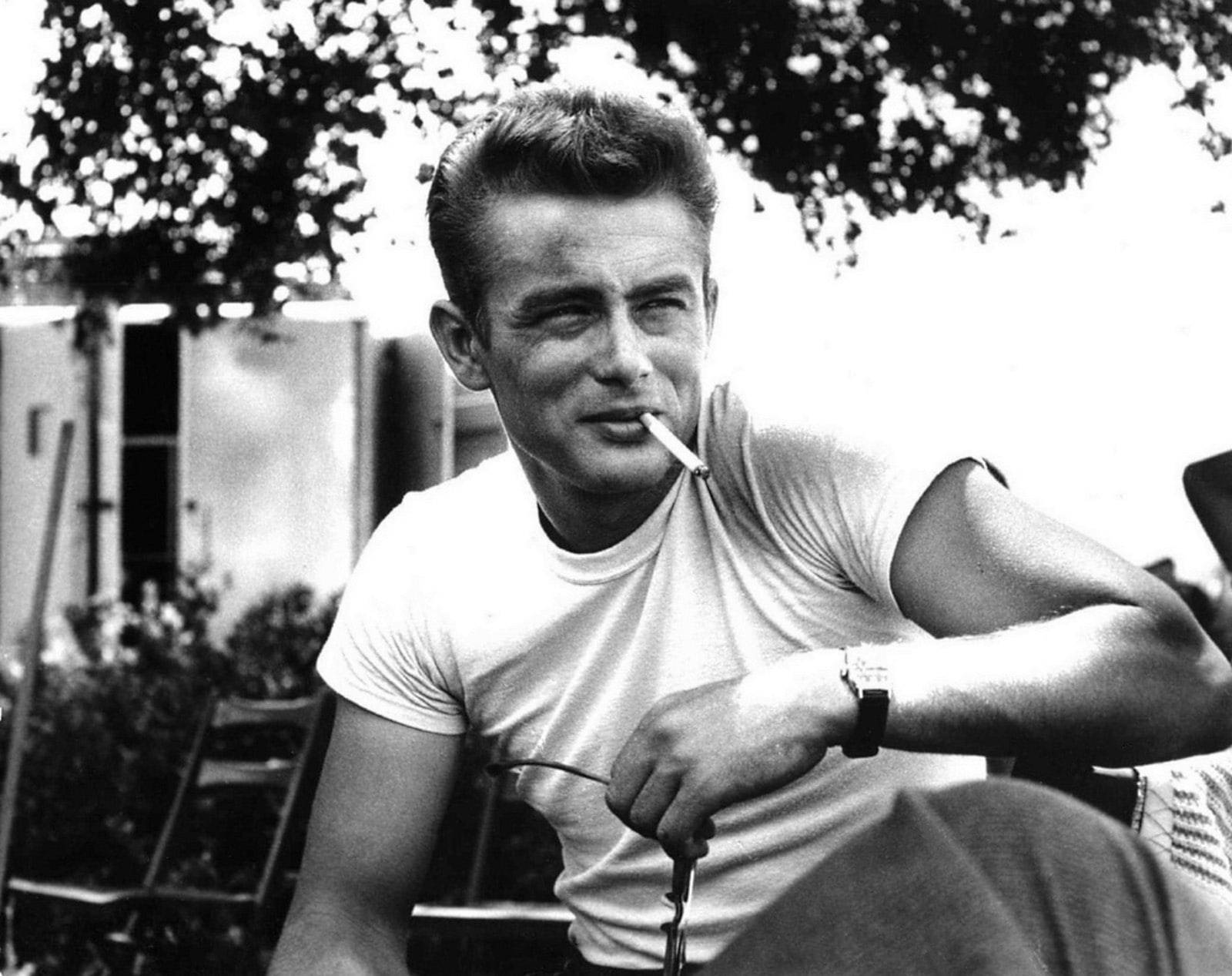 James Dean Smoking A Cigarette Wallpaper