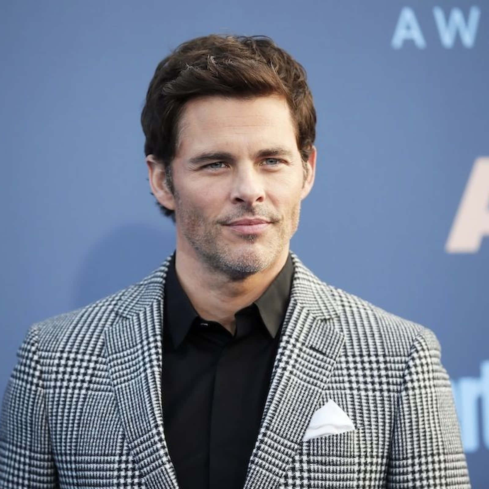 James Marsden Depicts A Dazzling Smile Wallpaper