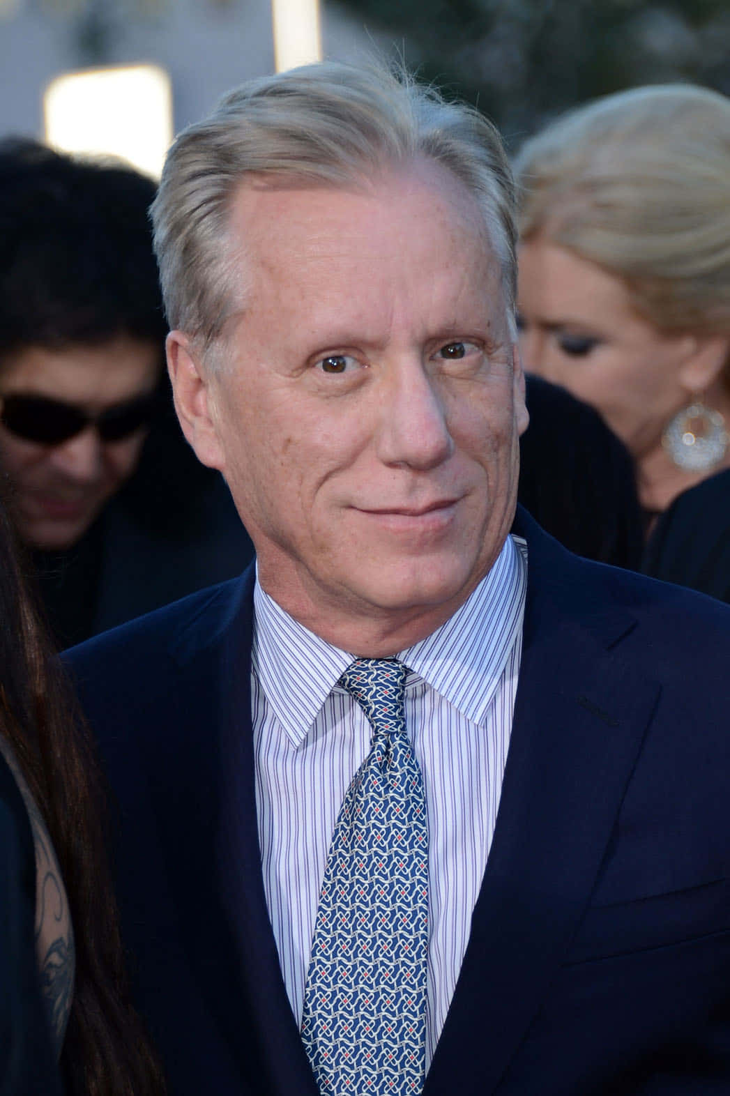 James Woods 1047 X 1572 Wallpaper