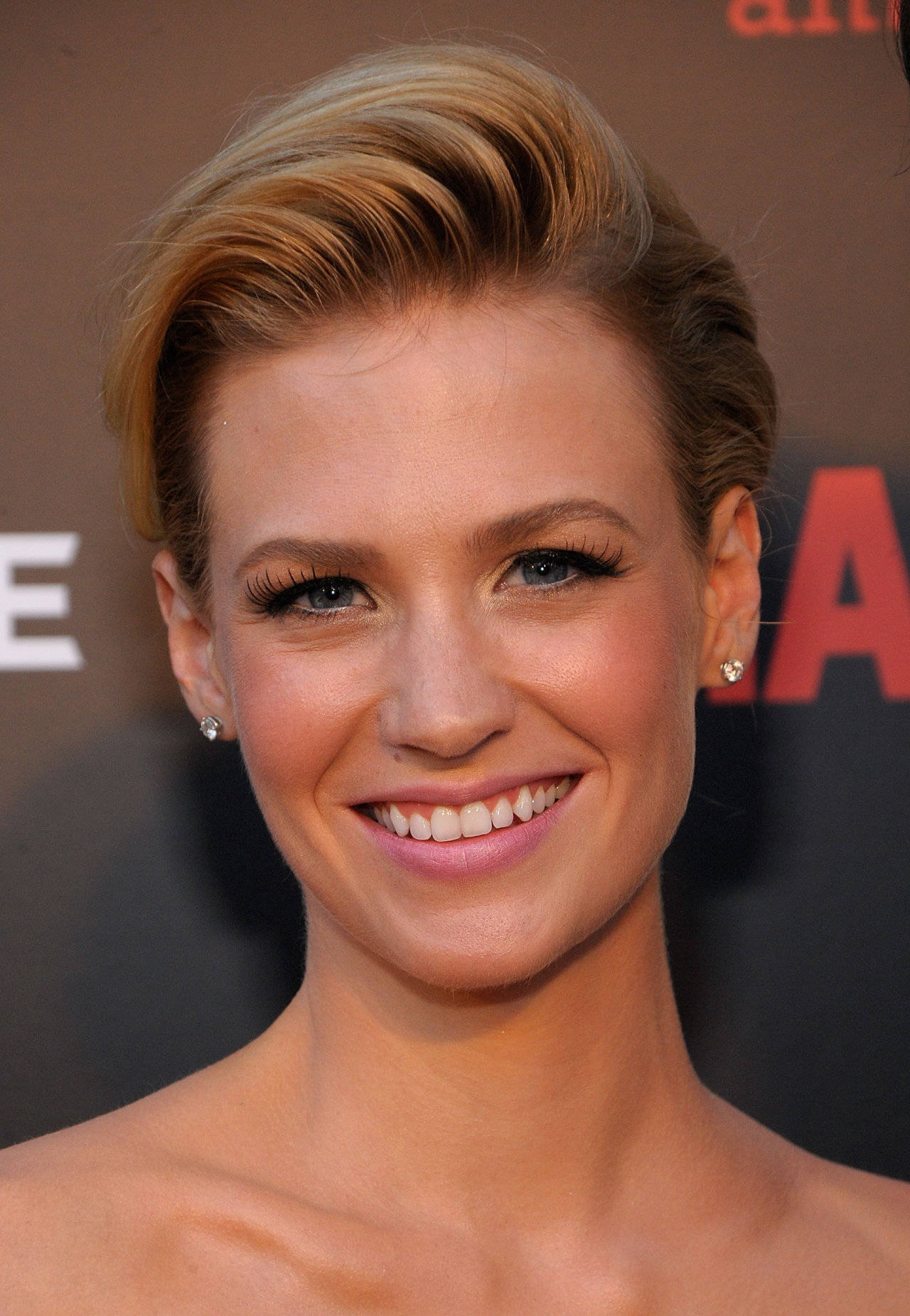 January Jones Short Hair Wallpaper