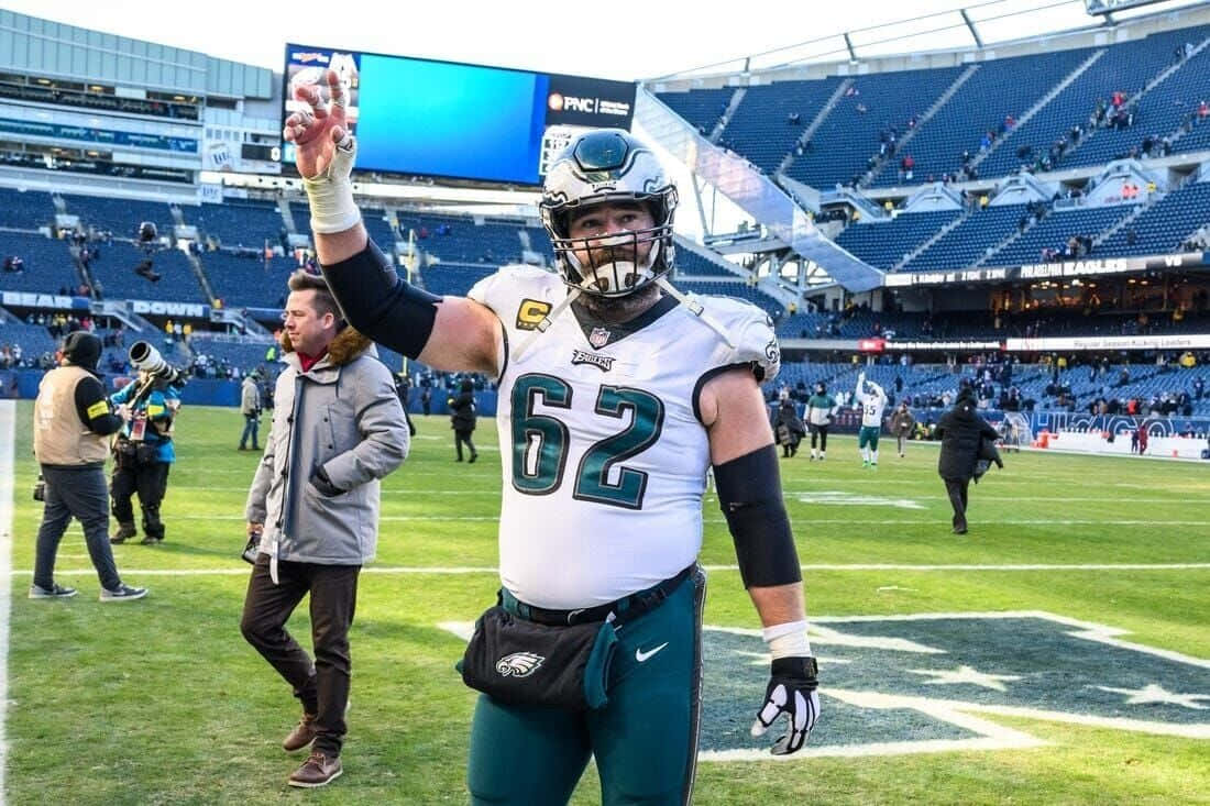 Jason Kelce In Game Action Wallpaper