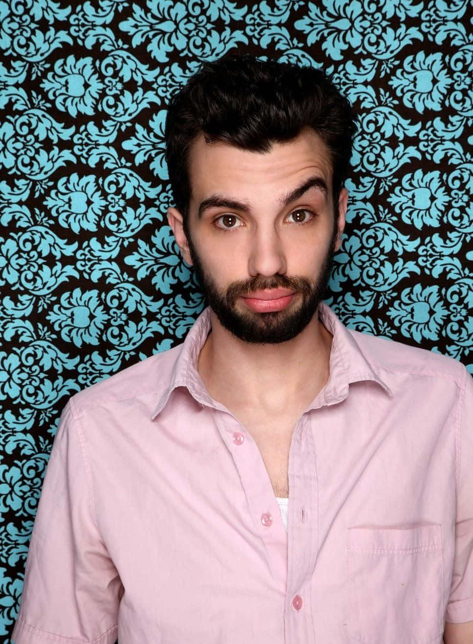 Jay Baruchel 967 X 1316 Wallpaper