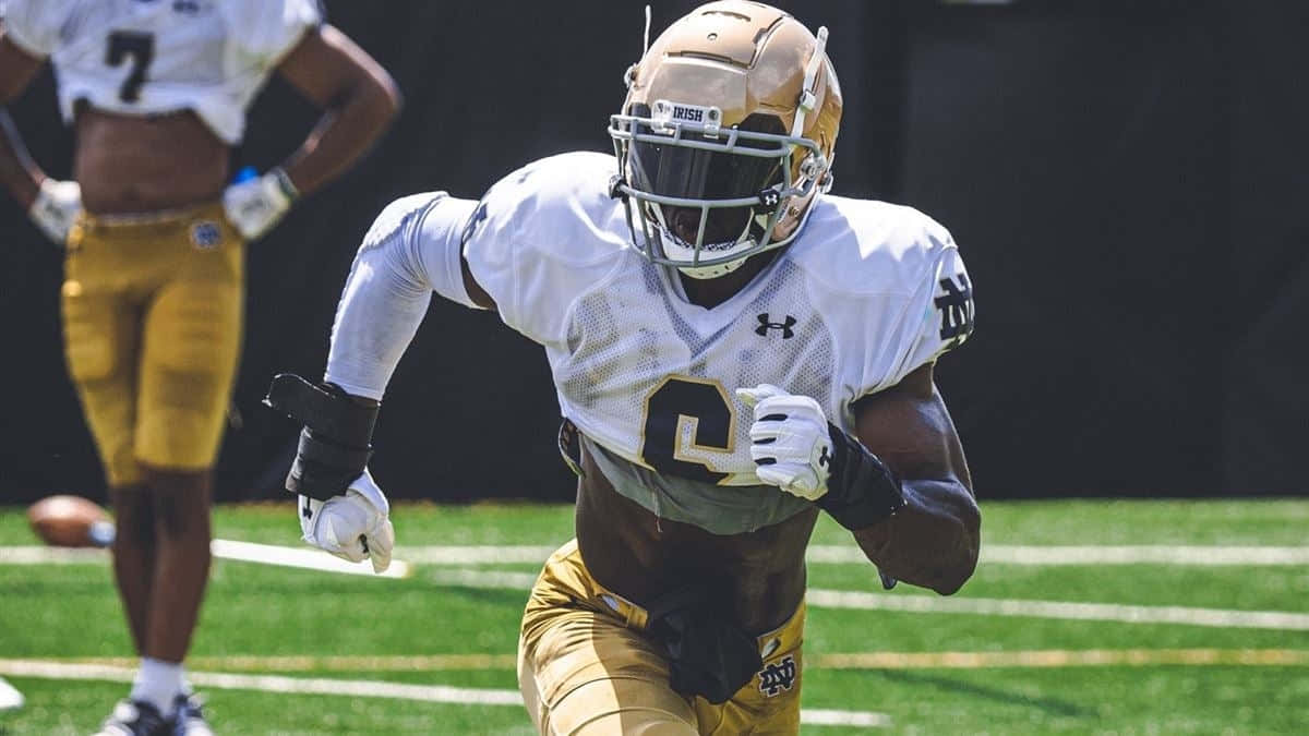 Jeremiah Owusu Koramoah Notre Dame Practice Wallpaper