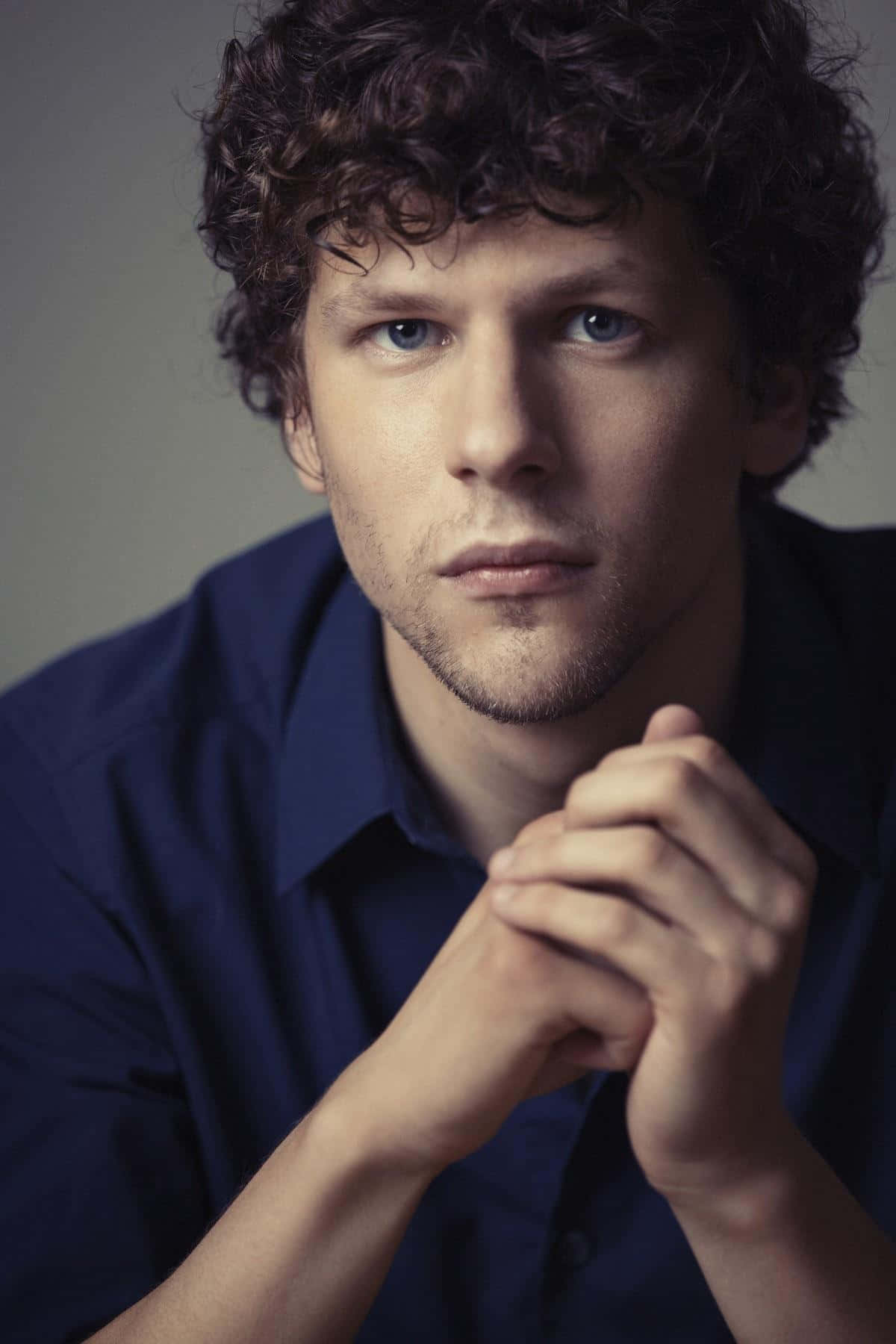 Jesse Eisenberg 1200 X 1800 Wallpaper