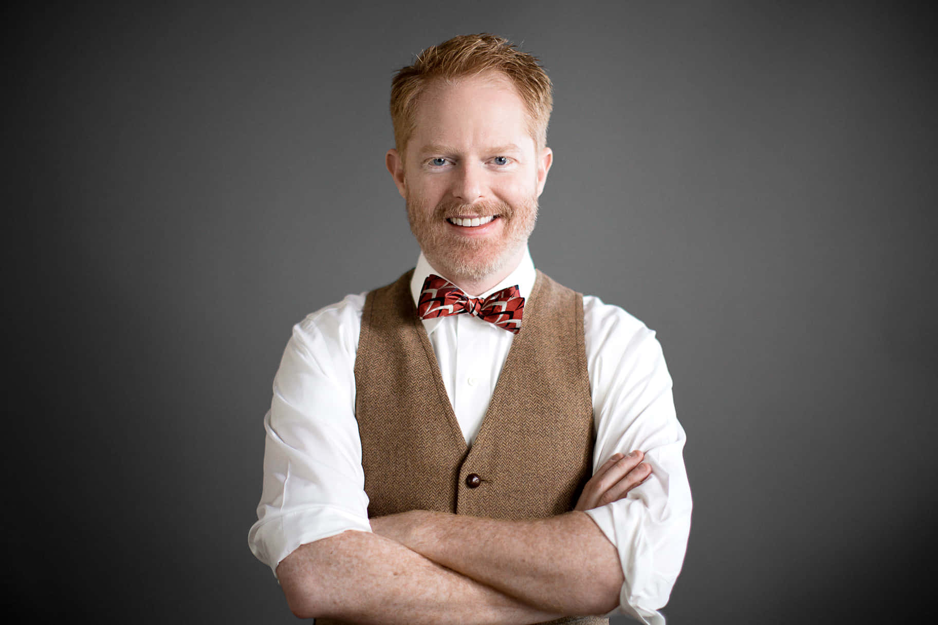 Jesse Tyler Ferguson 1825 X 1217 Wallpaper