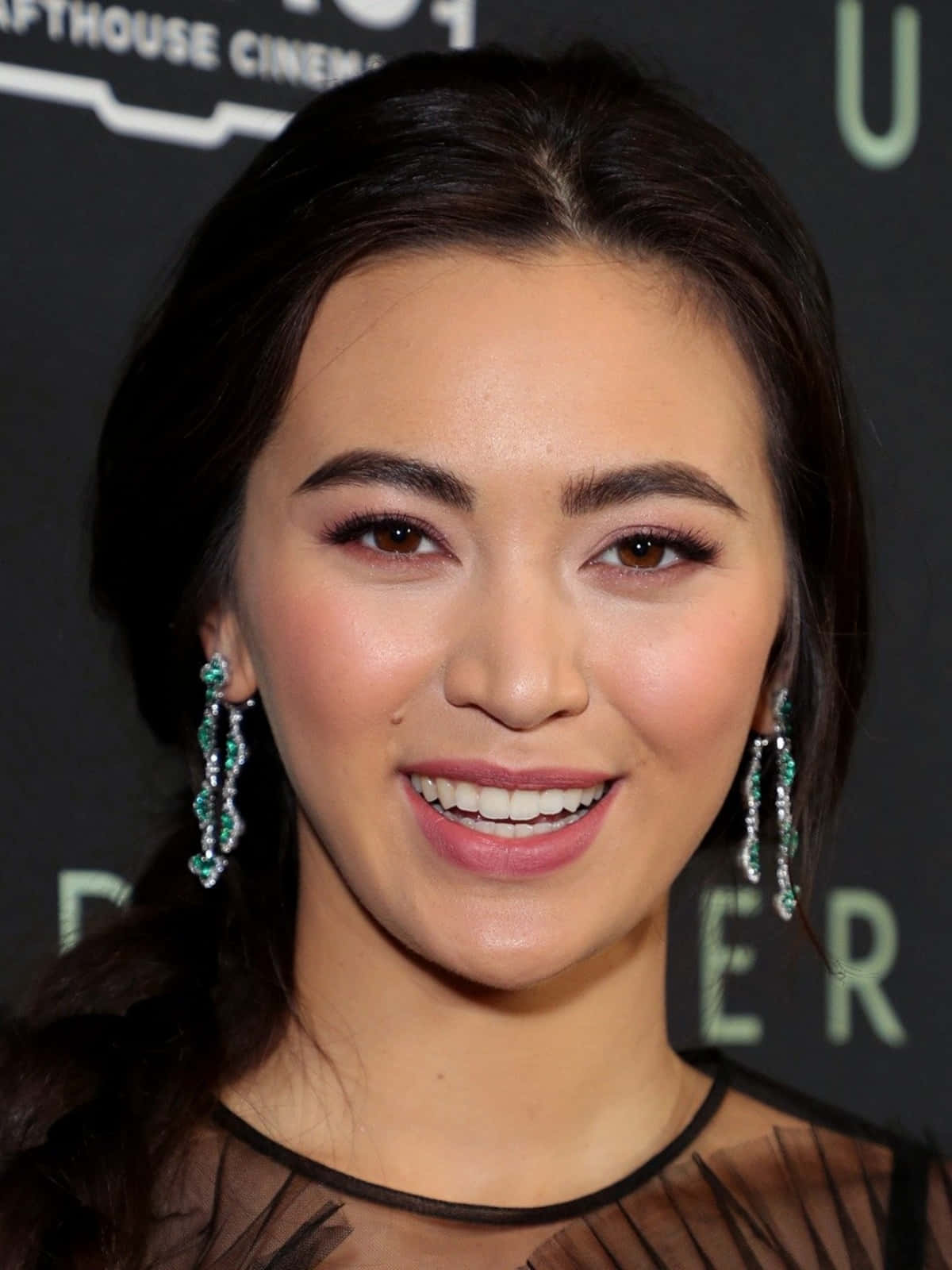 Jessica Henwick Smilingat Event Wallpaper