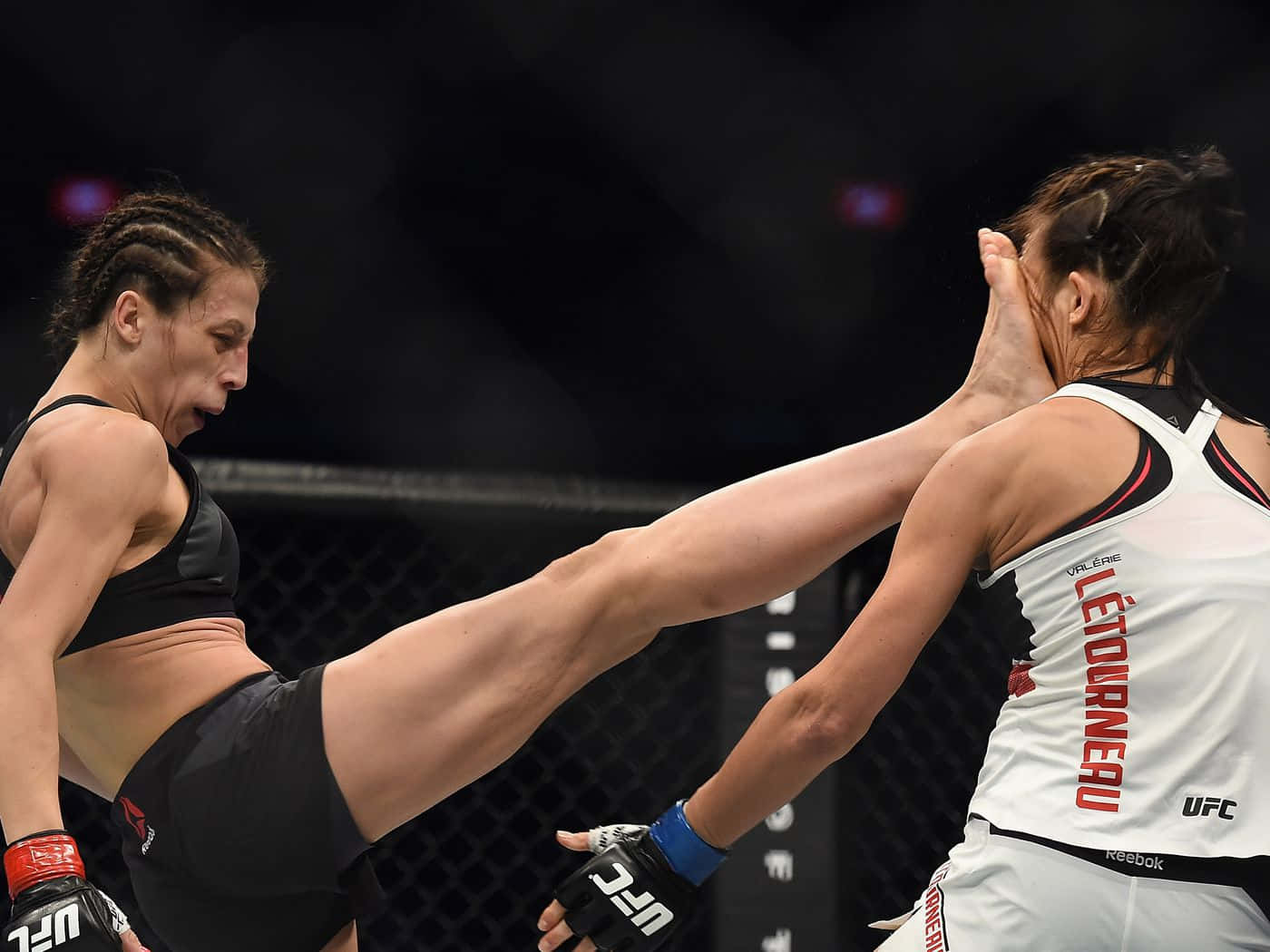 Joanna Jedrzejczyk High Kick Wallpaper