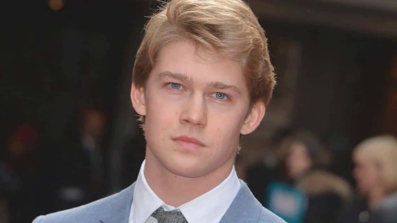 Joe Alwyn, Actor & Musician Wallpaper