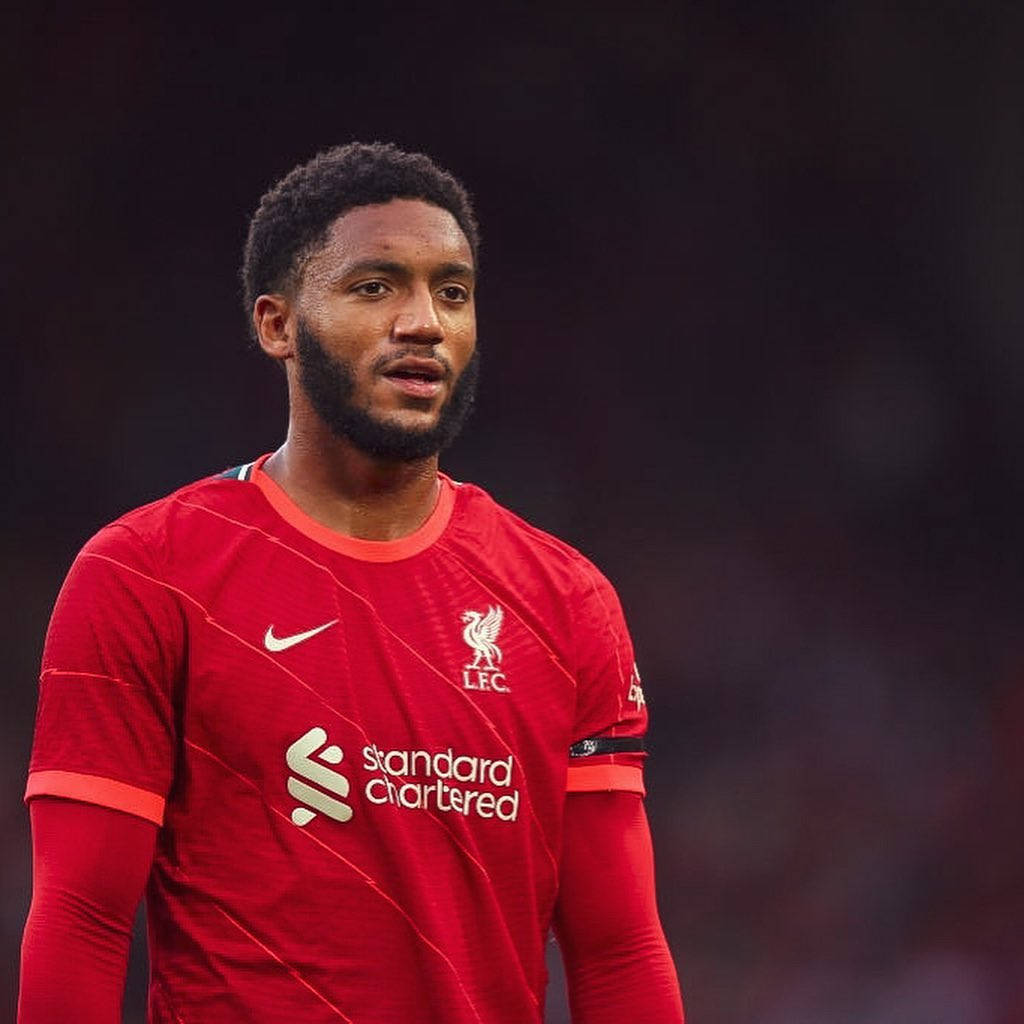 Joe Gomez Partial Side View Wallpaper