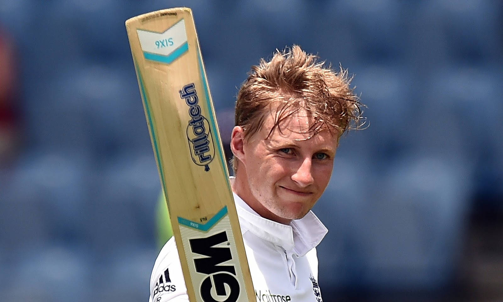 Joe Root Cricket Bat Wallpaper