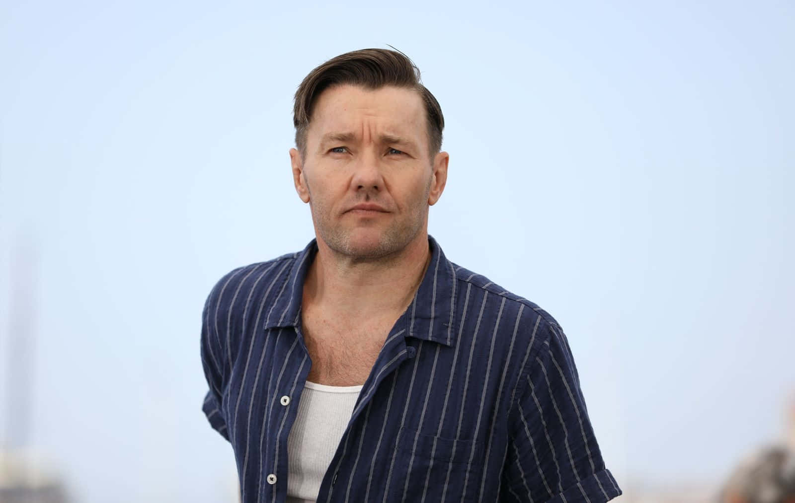 Joel Edgerton Blue Striped Shirt Wallpaper