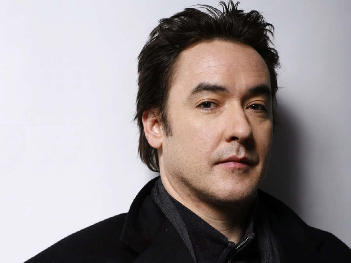 John Cusack - Charming And Engaging On Screen Wallpaper