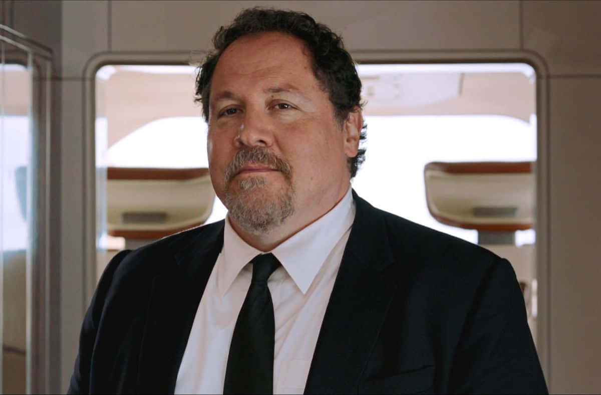 Jon Favreau In A Scene From 'the Lion King' Wallpaper