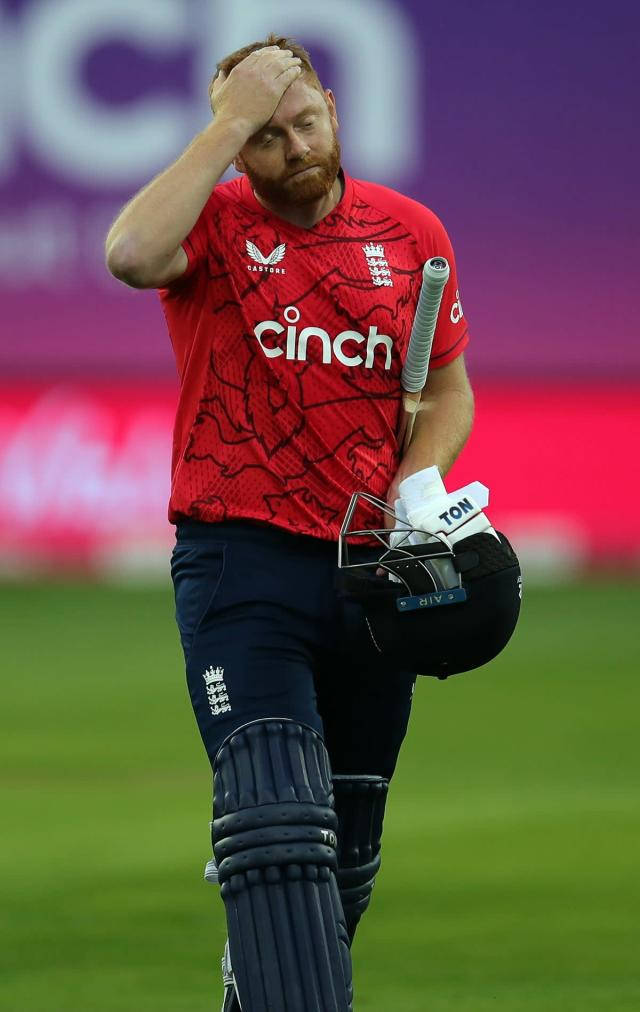 Jonny Bairstow After Game Snapshot Wallpaper