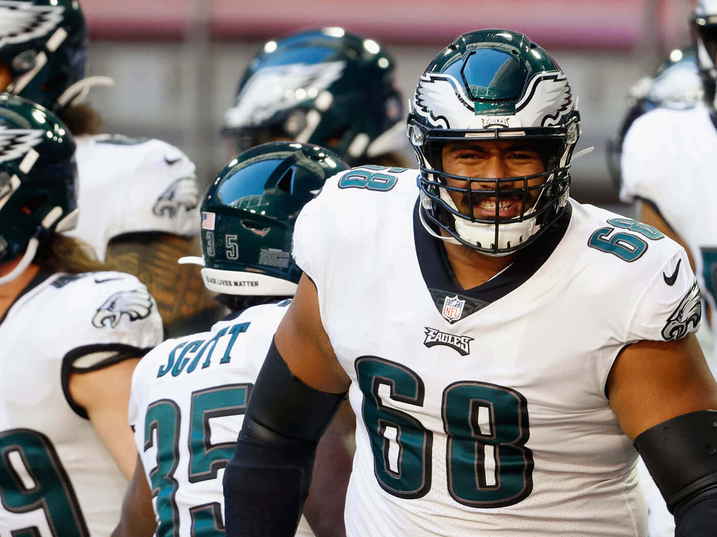 Jordan Mailata Eagles Offensive Lineman Wallpaper