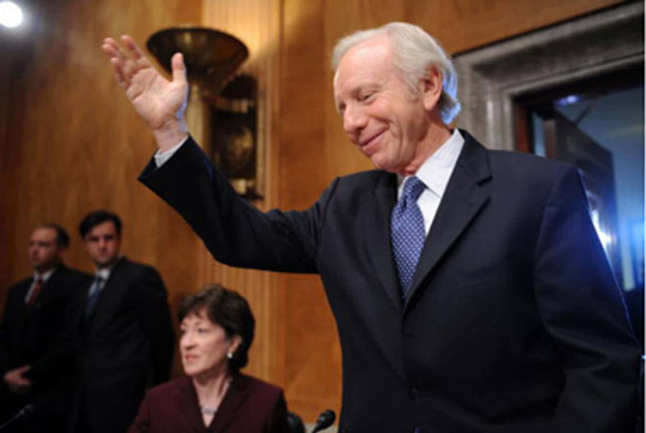 Joseph Lieberman Delivering A Speech Wallpaper