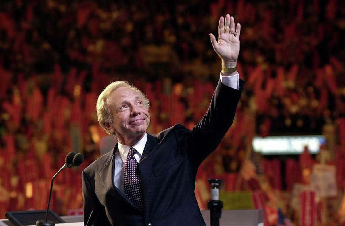 Joseph Lieberman Delivering Speech Wallpaper