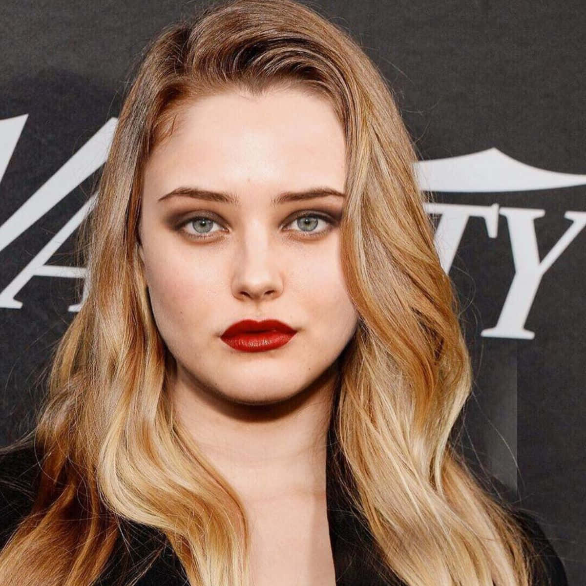 Josephine Langford Red Lip Classic Beauty Wallpaper