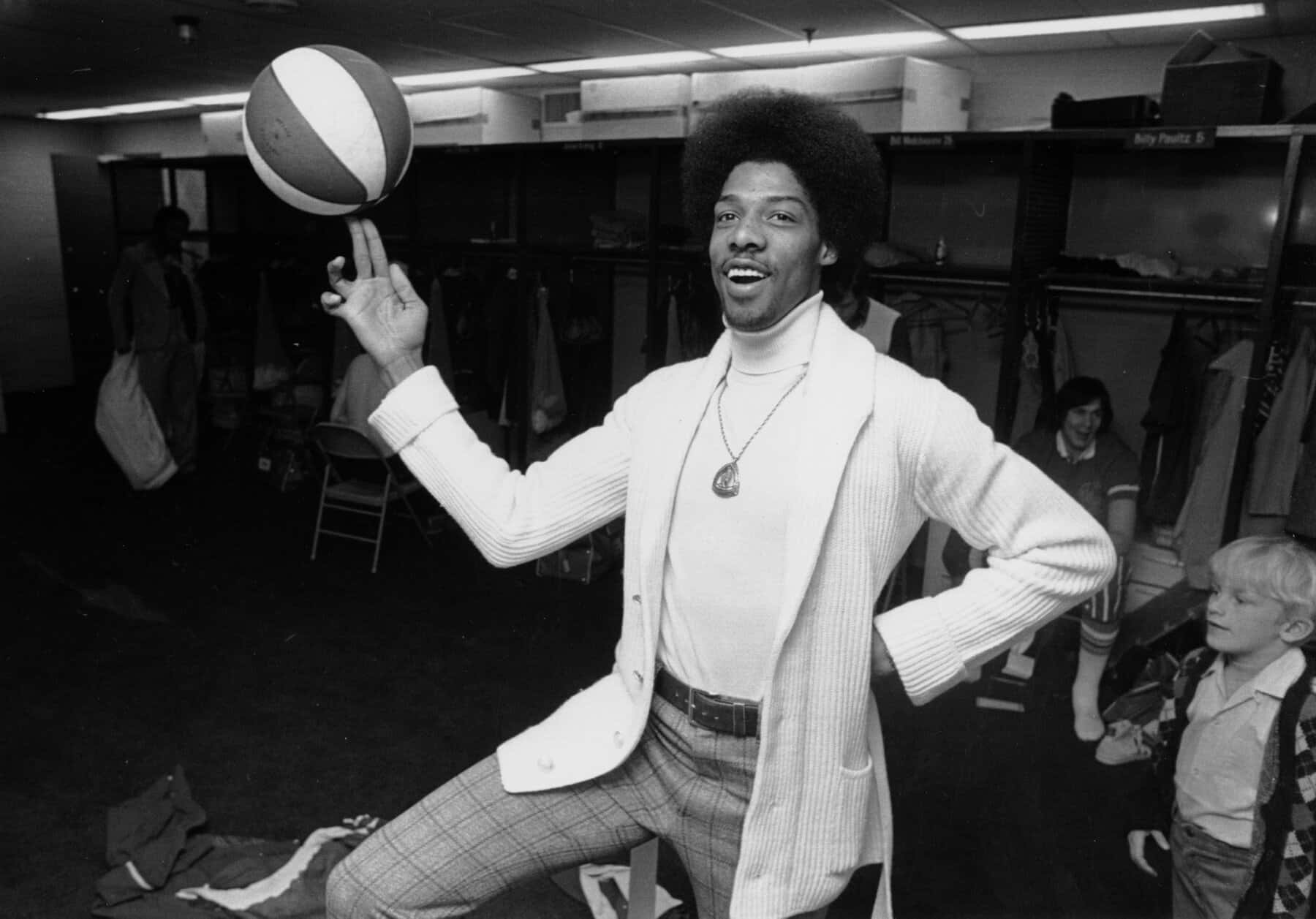 Julius Erving Ball Exhibition Wallpaper