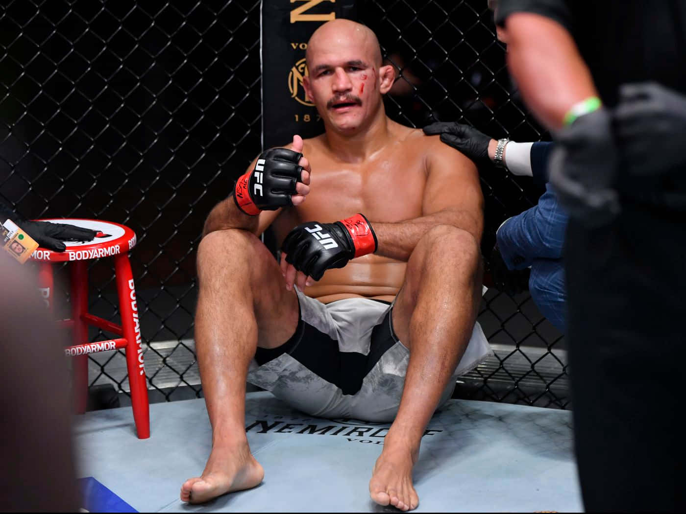 Junior Dos Santos Ufc Loss Wallpaper