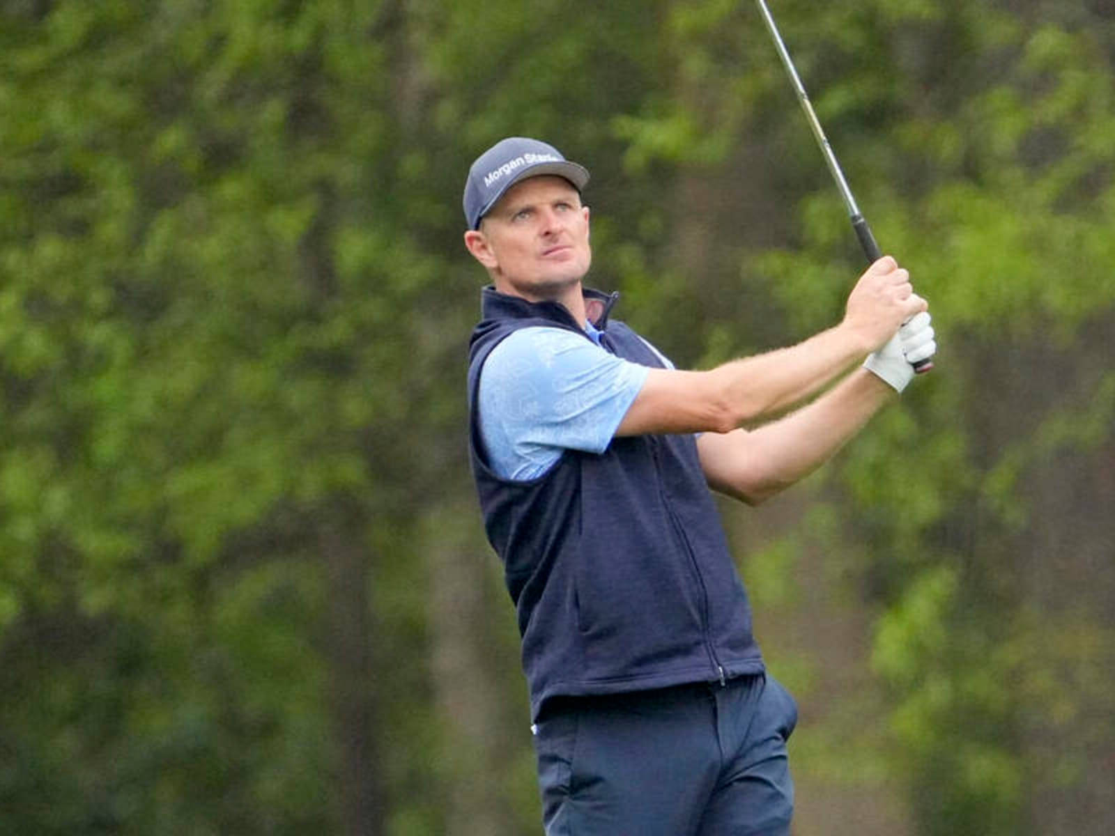 Justin Rose Wearing A Vest Wallpaper