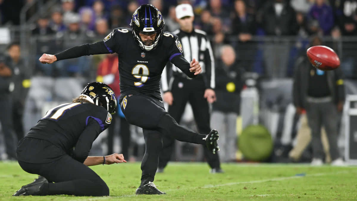 Justin Tucker Field Goal Attempt Wallpaper