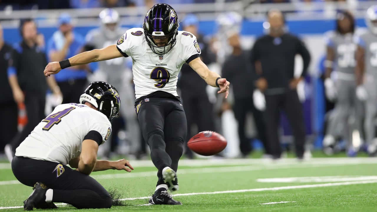 Justin Tucker Field Goal Attempt Wallpaper