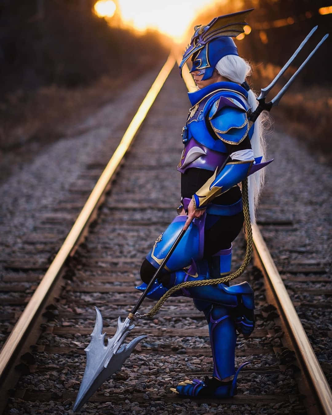 Kain Highwind Cosplayon Railroad Tracks Wallpaper