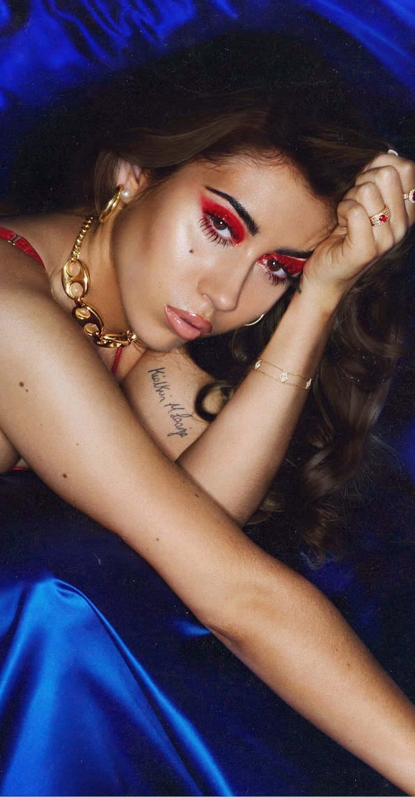 Kali Uchis Red Eyeshadow Portrait Wallpaper