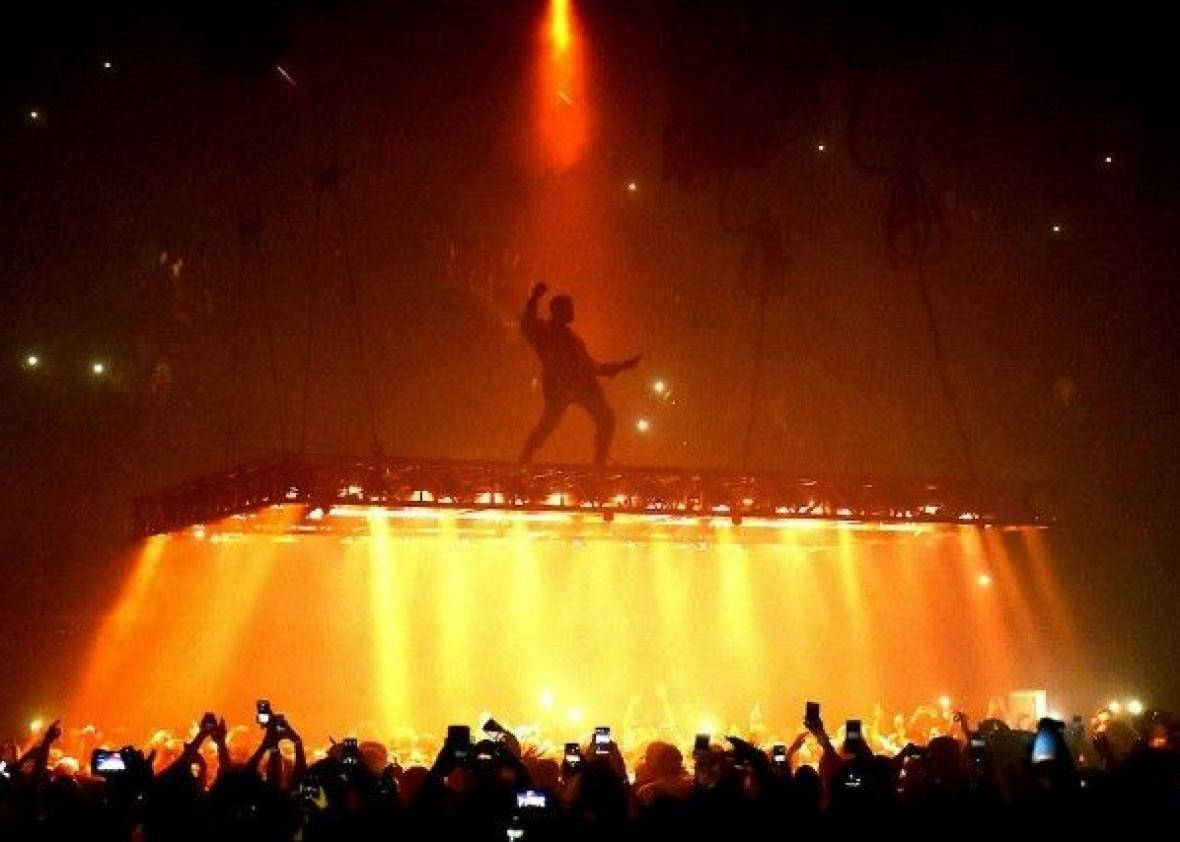 Kanye West Saint Pablo Pose Wallpaper