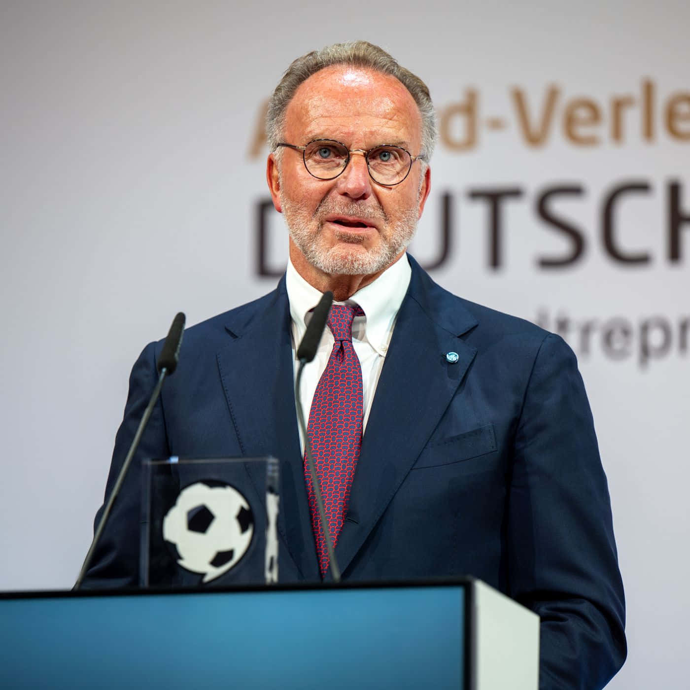 Karl-heinz Rummenigge 2021 German Football Ambassador Award Ceremony Wallpaper