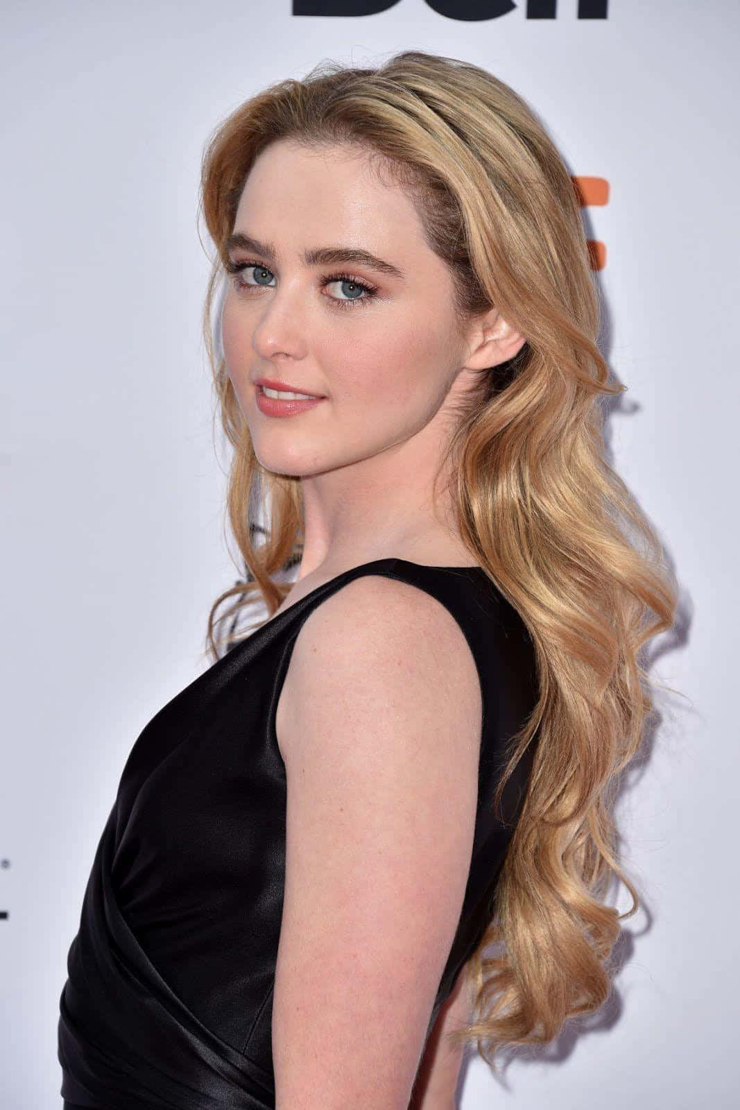 Kathryn Newton Black Dress Event Wallpaper