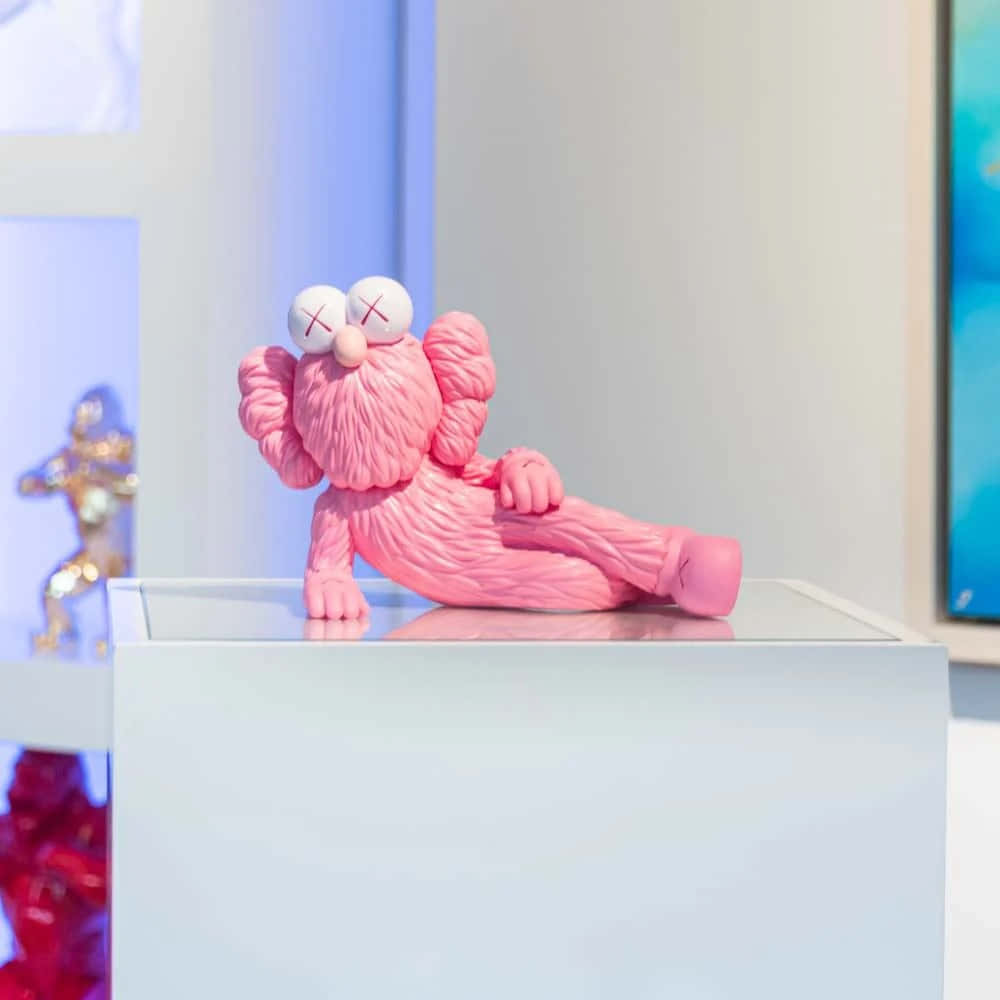 Kaws B F F Pink Figure Display Wallpaper