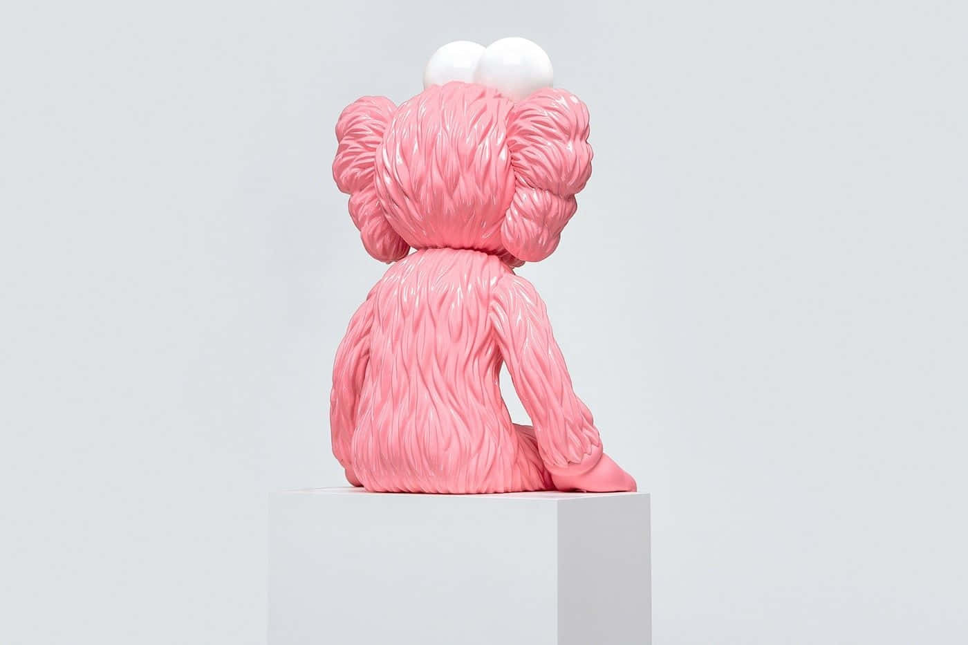 Kaws B F F Pink Sculpture Wallpaper