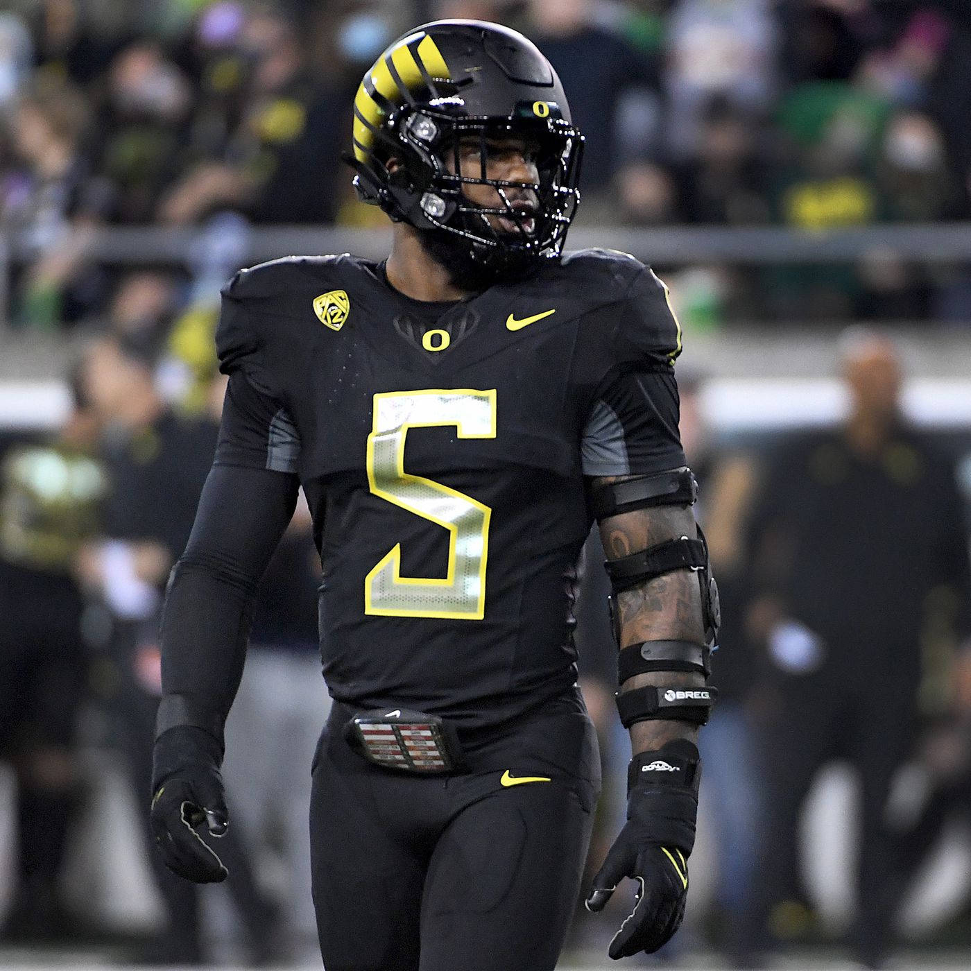 Kayvon Thibodeaux Oregon Ducks Wallpaper