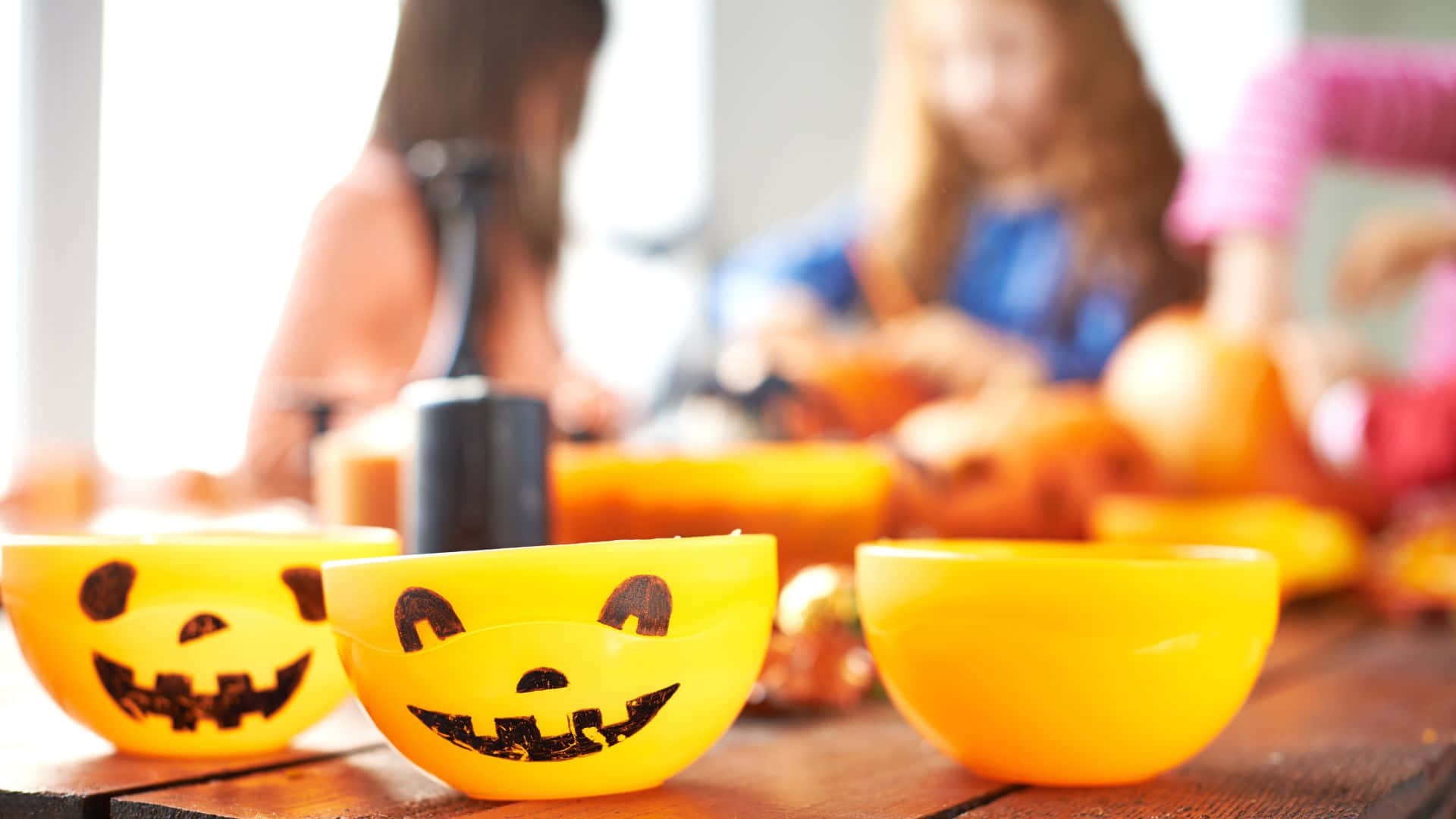 Keep Little Hands Busy With Easy Halloween Crafts Wallpaper