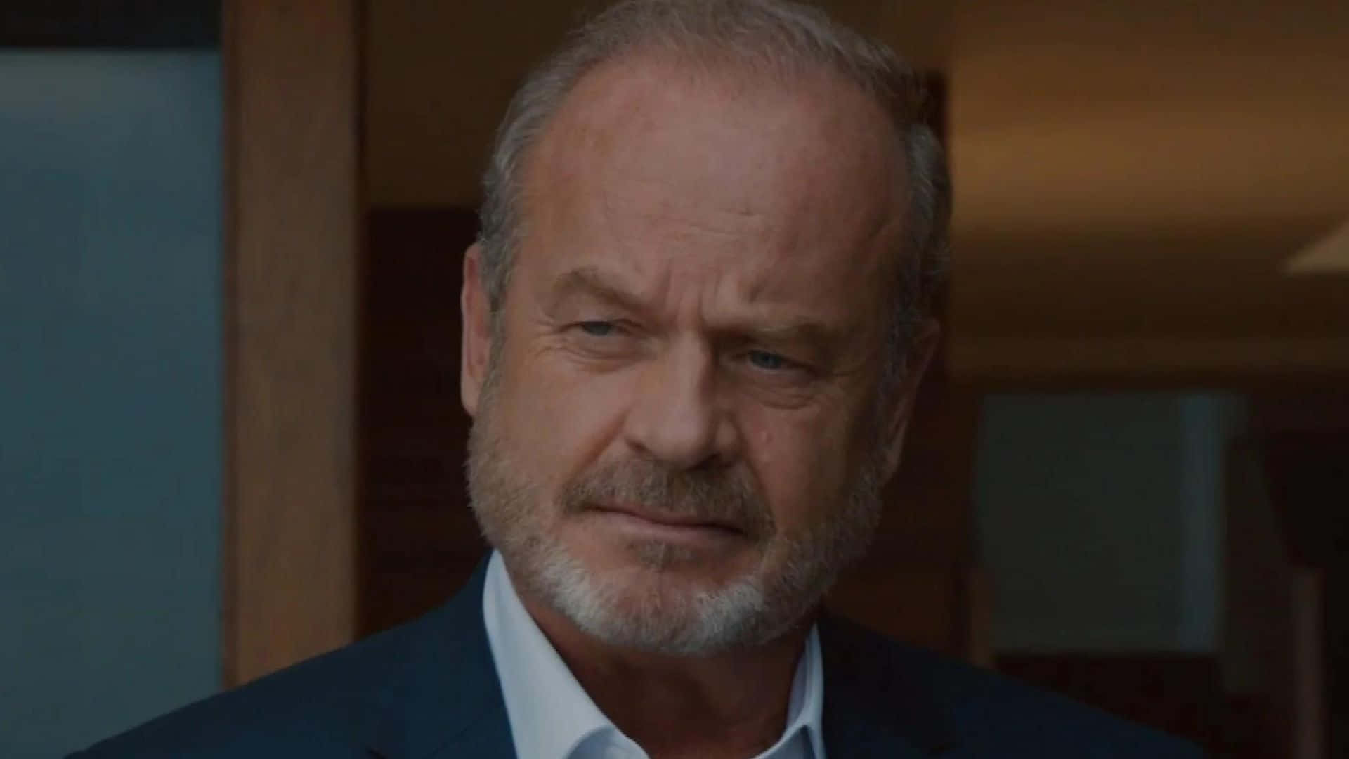 Kelsey Grammer Portrays The Role Of Dr Frasier Crane In The Classic Nbc Sitcom, 