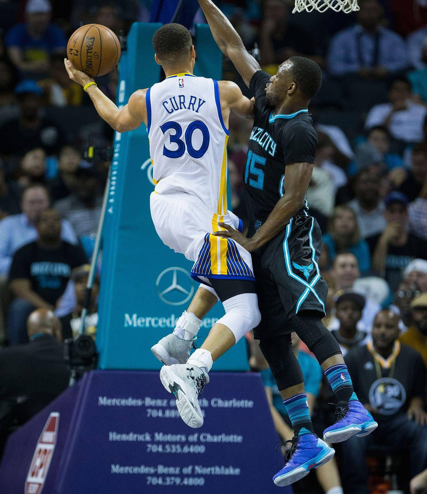 Kemba Walker Vs. Stephen Curry Wallpaper