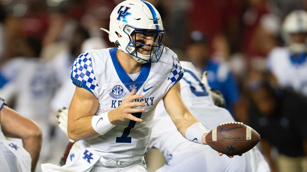 Kentucky Quarterback Will Levis In Action Wallpaper