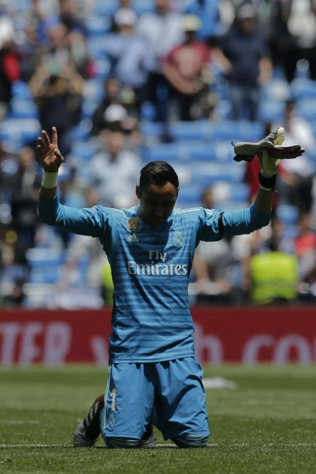 Keylor Navas In Action On The Field Wallpaper