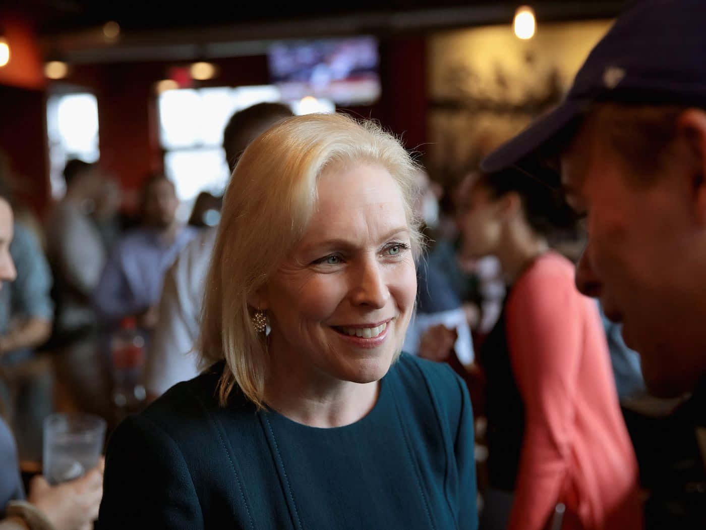 Kirsten Gillibrand Smiling Meeting Wallpaper