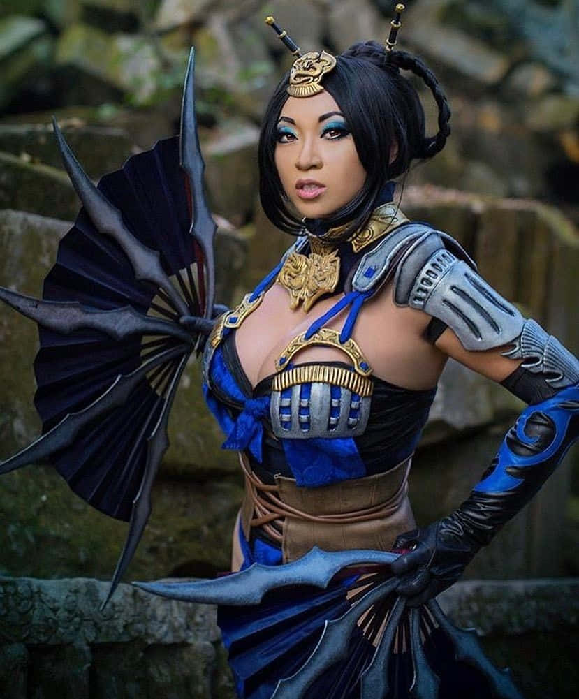 Kitana, The Fierce And Skilled Edenian Princess In Mortal Kombat Wallpaper