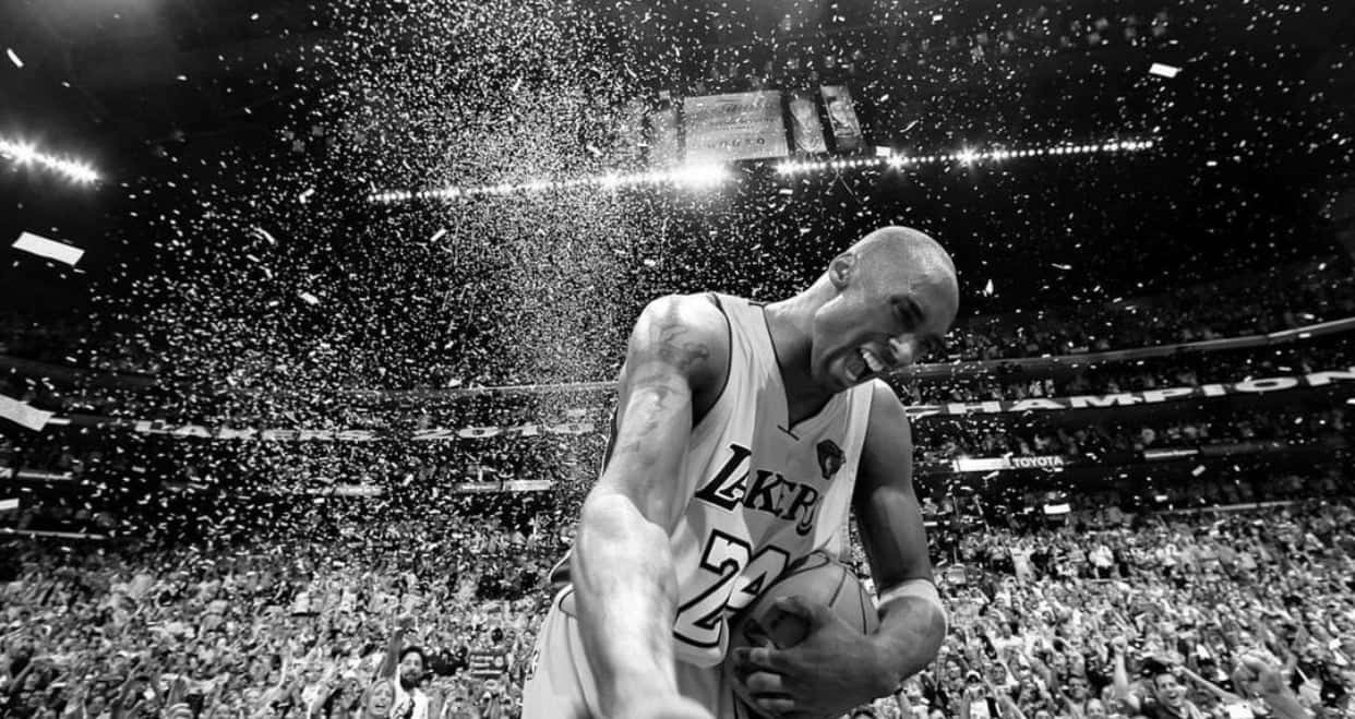 Kobe Bryant Celebration Blackand White Wallpaper