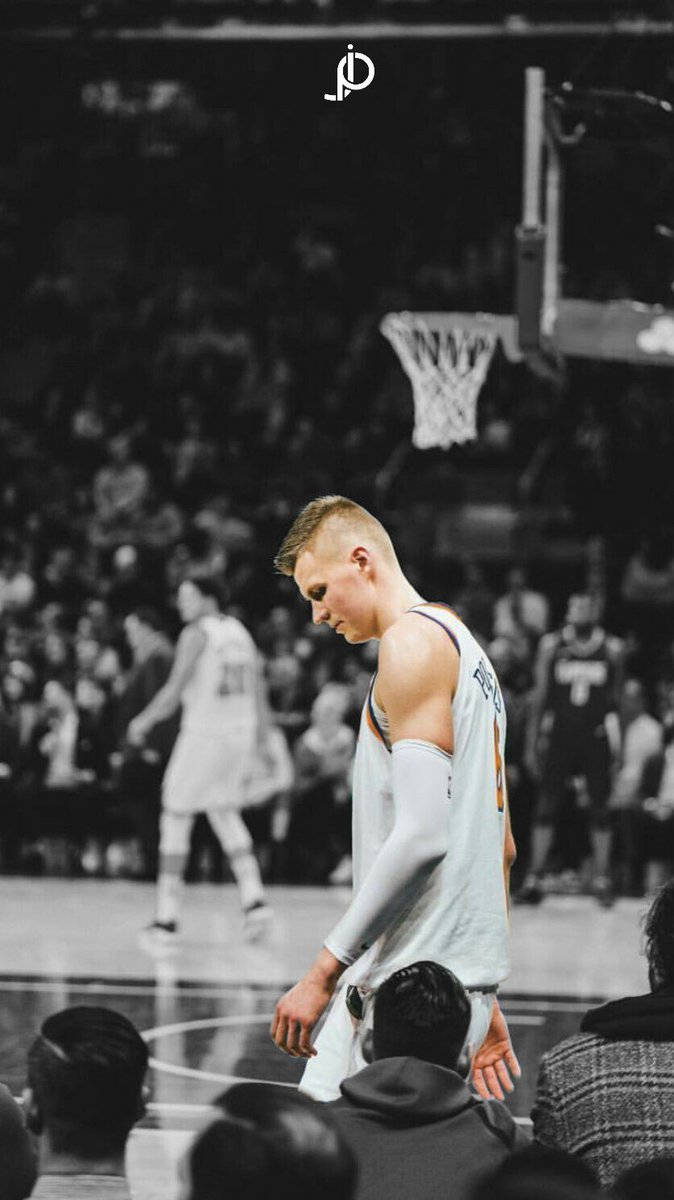 Kristaps Porzingis Nba Game Wallpaper