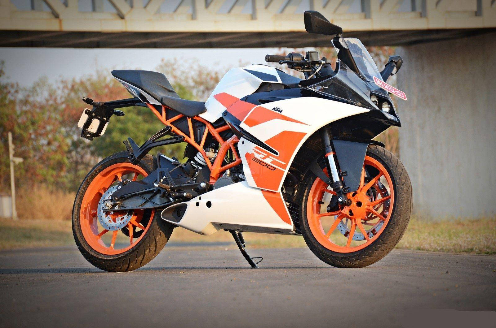 Ktm Rc 200 Urban Shot Wallpaper