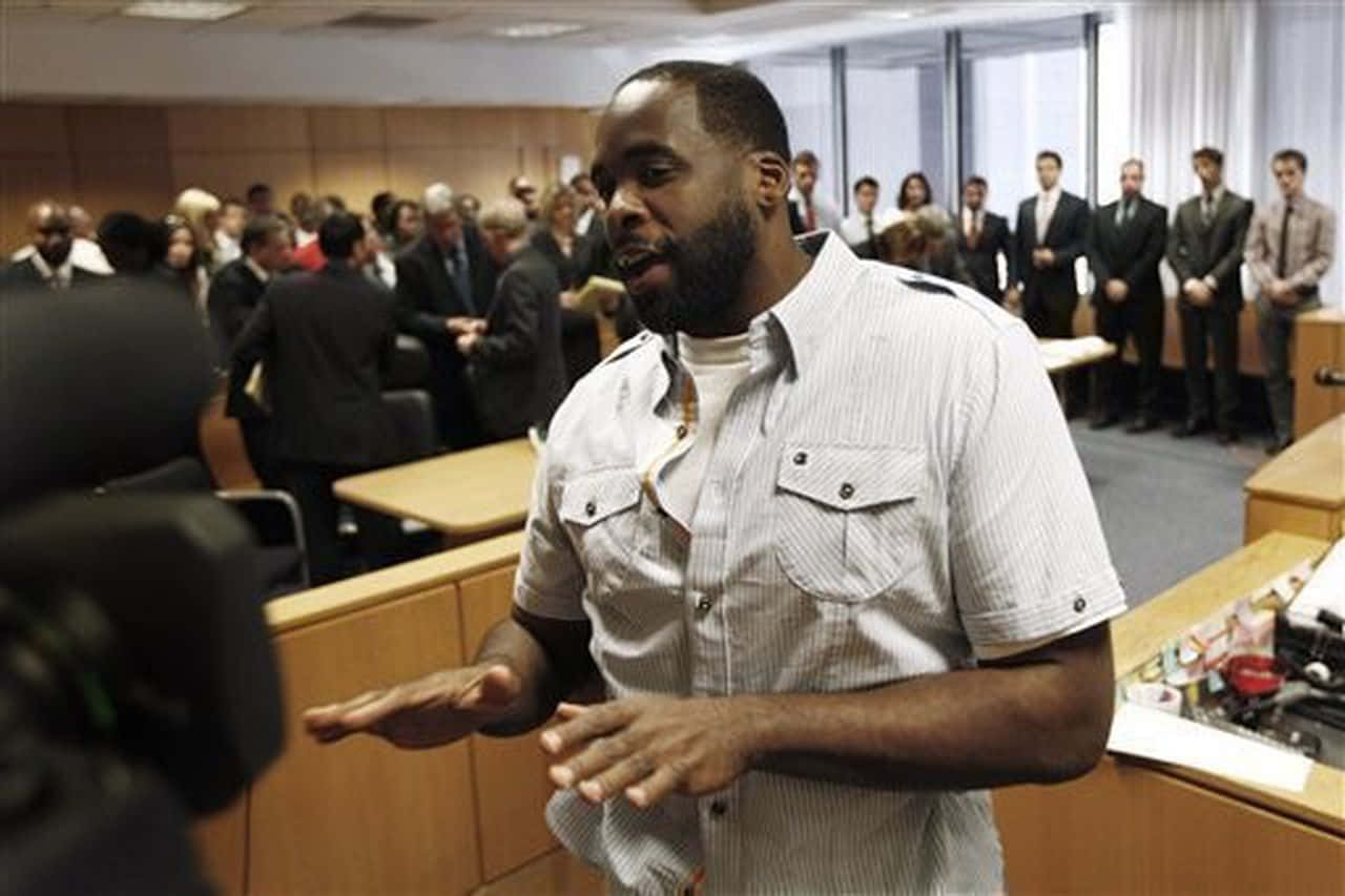 Kwame Kilpatrick During Press Conference Wallpaper