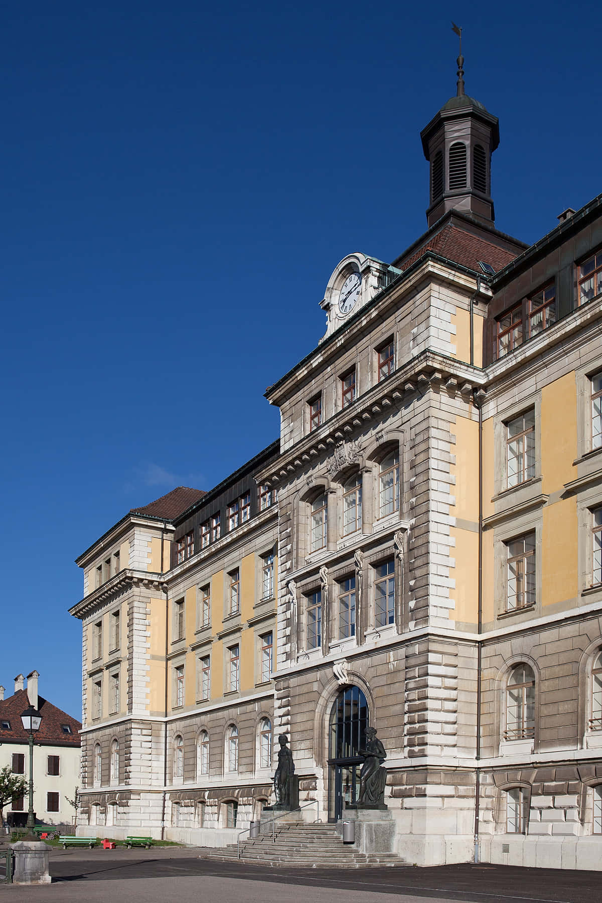 La Chaux De Fonds City Hall Wallpaper