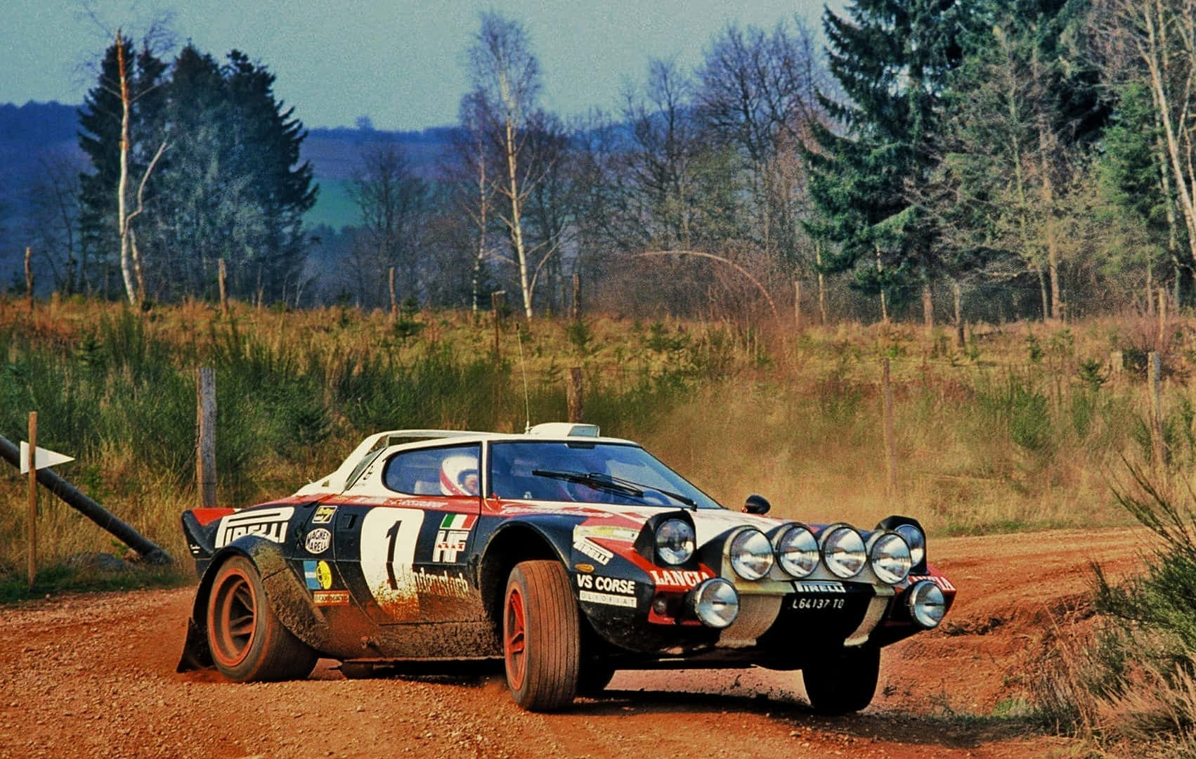 Lancia Stratos Hf: Classic Italian Rally Legend Wallpaper