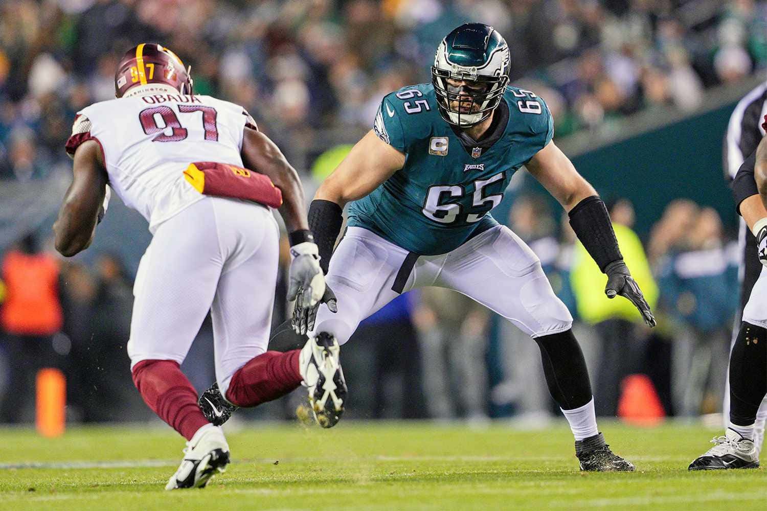 Lane Johnson Blockingon Field Wallpaper